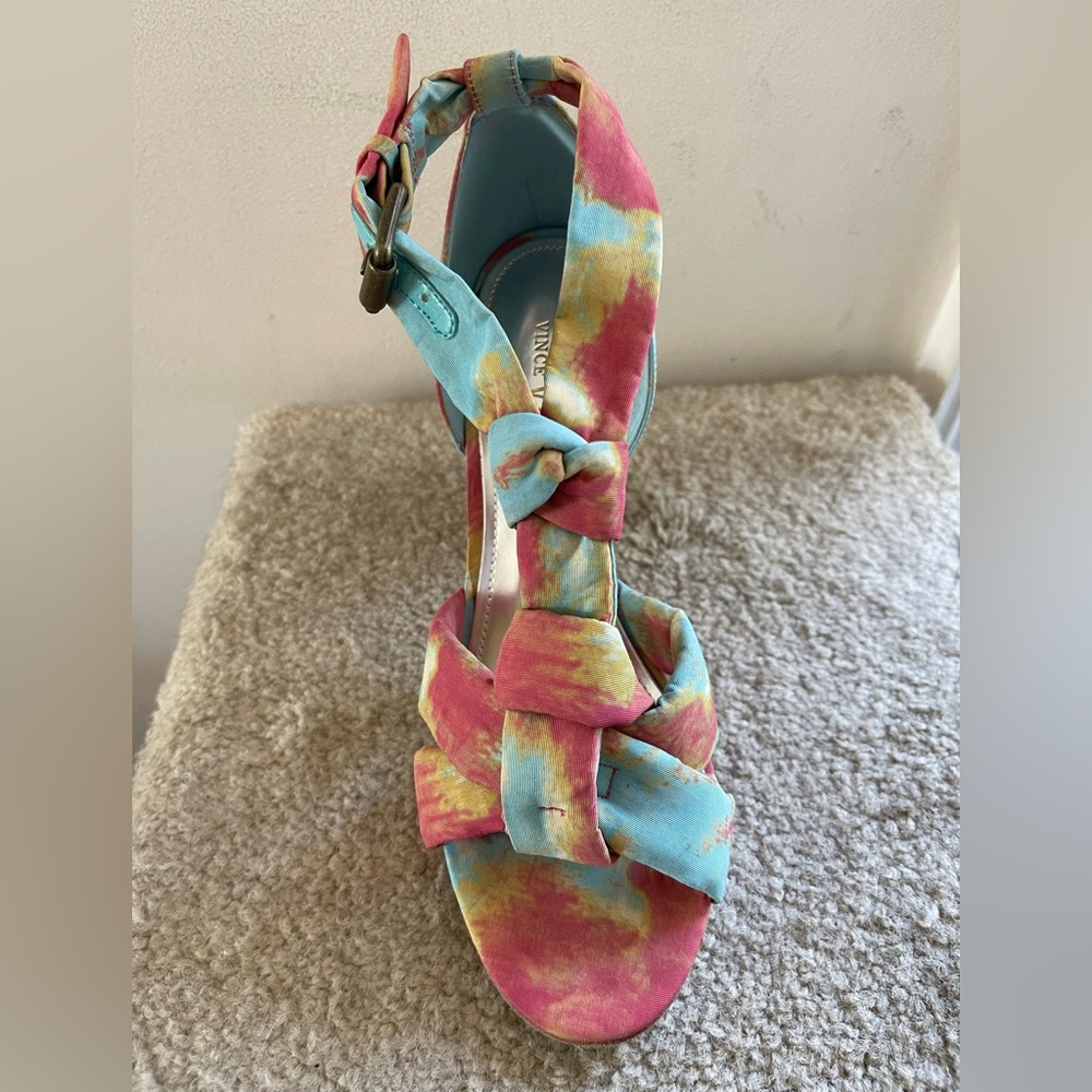 Vince Camuto Tie Dye knotted heels - Picture 2 of 7